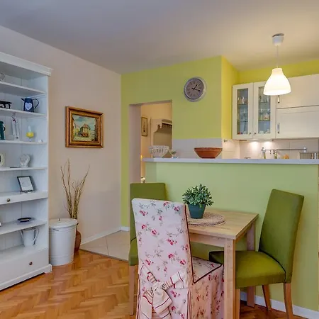 Apartment Zoran *