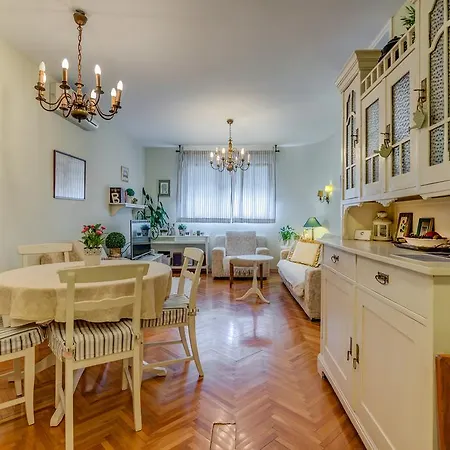 Zoran Apartman *